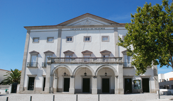 Teatro Municipal Garcia de Resende